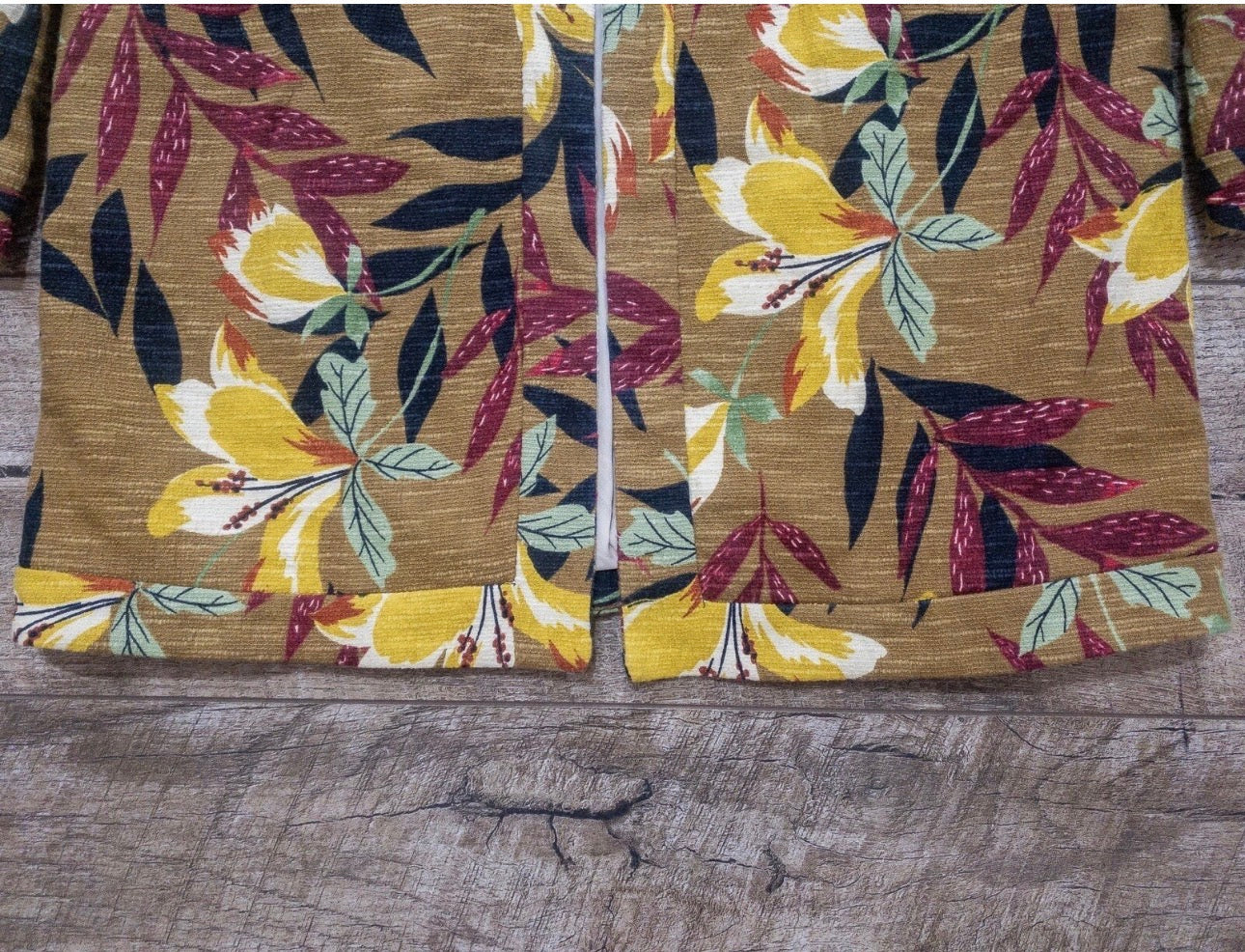 š Zara Tropical Open Blazer ā Size Small š