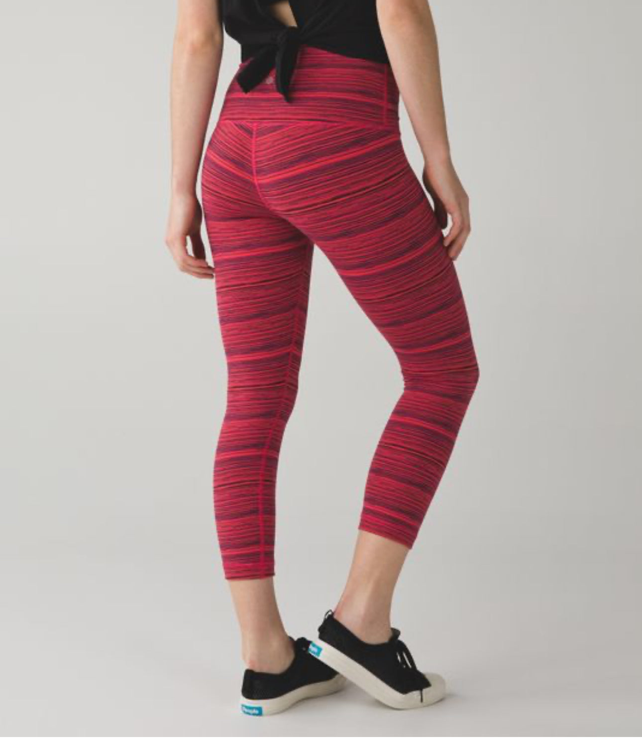 LULULEMON CYBER HIGH TIMES SZ 6