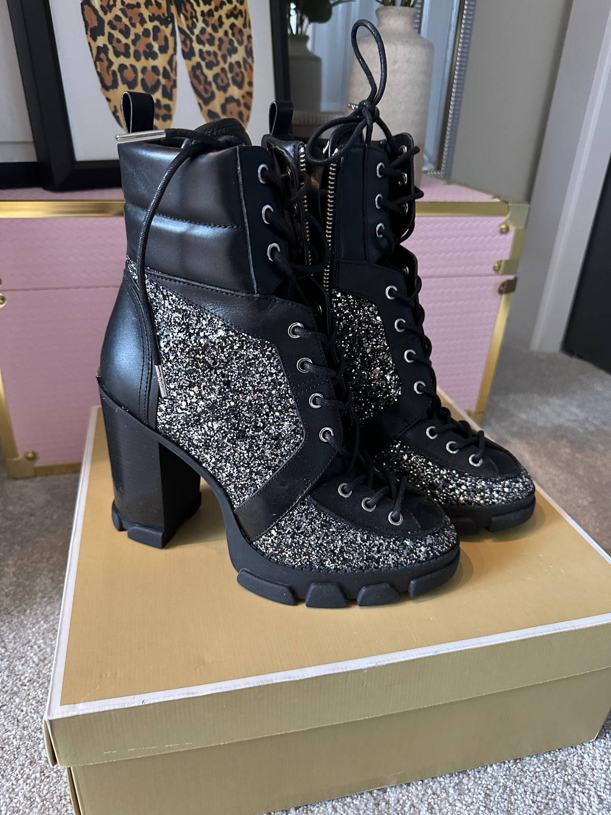 Michael Kors Black Glitter Lace-Up Ankle Boots – Size 8.5