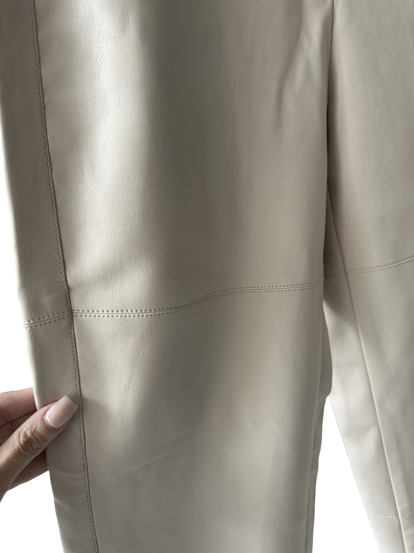 EsQualo Cream Faux Leather Pants – Size 6