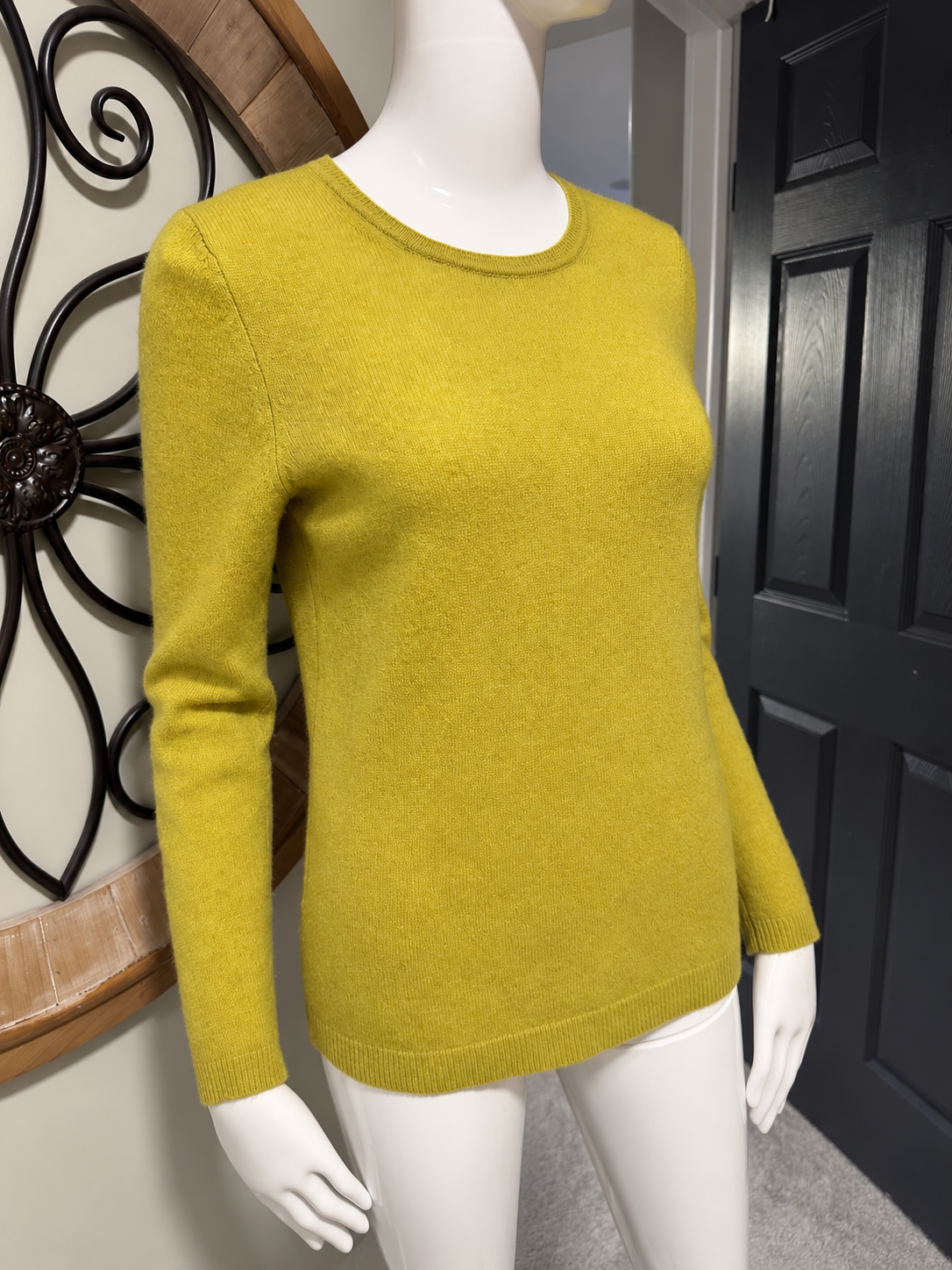 TAHARI Pure Luxe 100% 2-Ply Cashmere Sweater – Size S