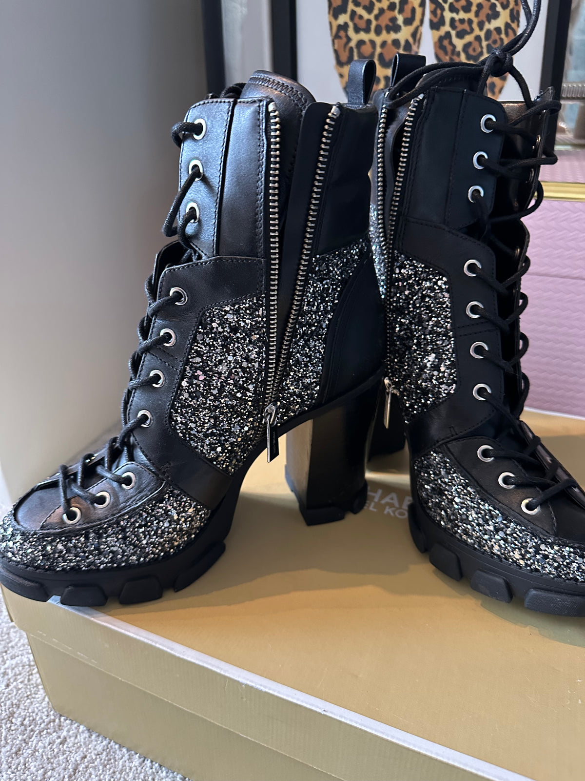 Michael Kors Black Glitter Lace-Up Ankle Boots – Size 8.5