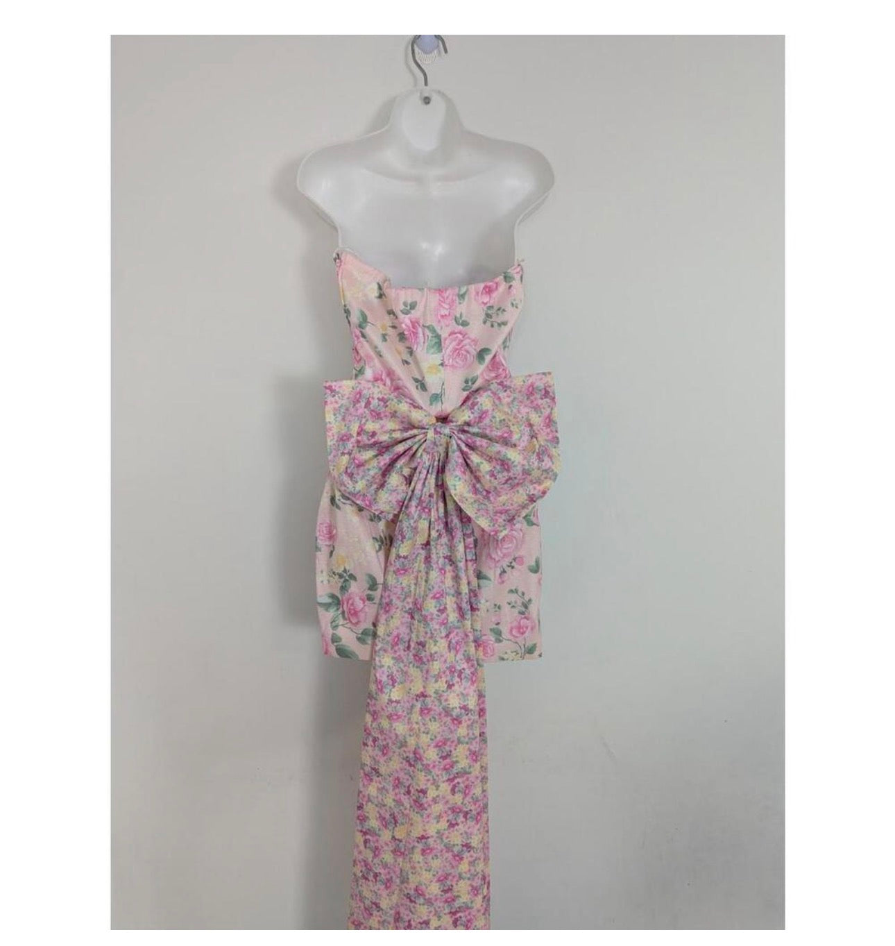 Thirty Thirty Floral Bow Back Mini Dress – Size Large