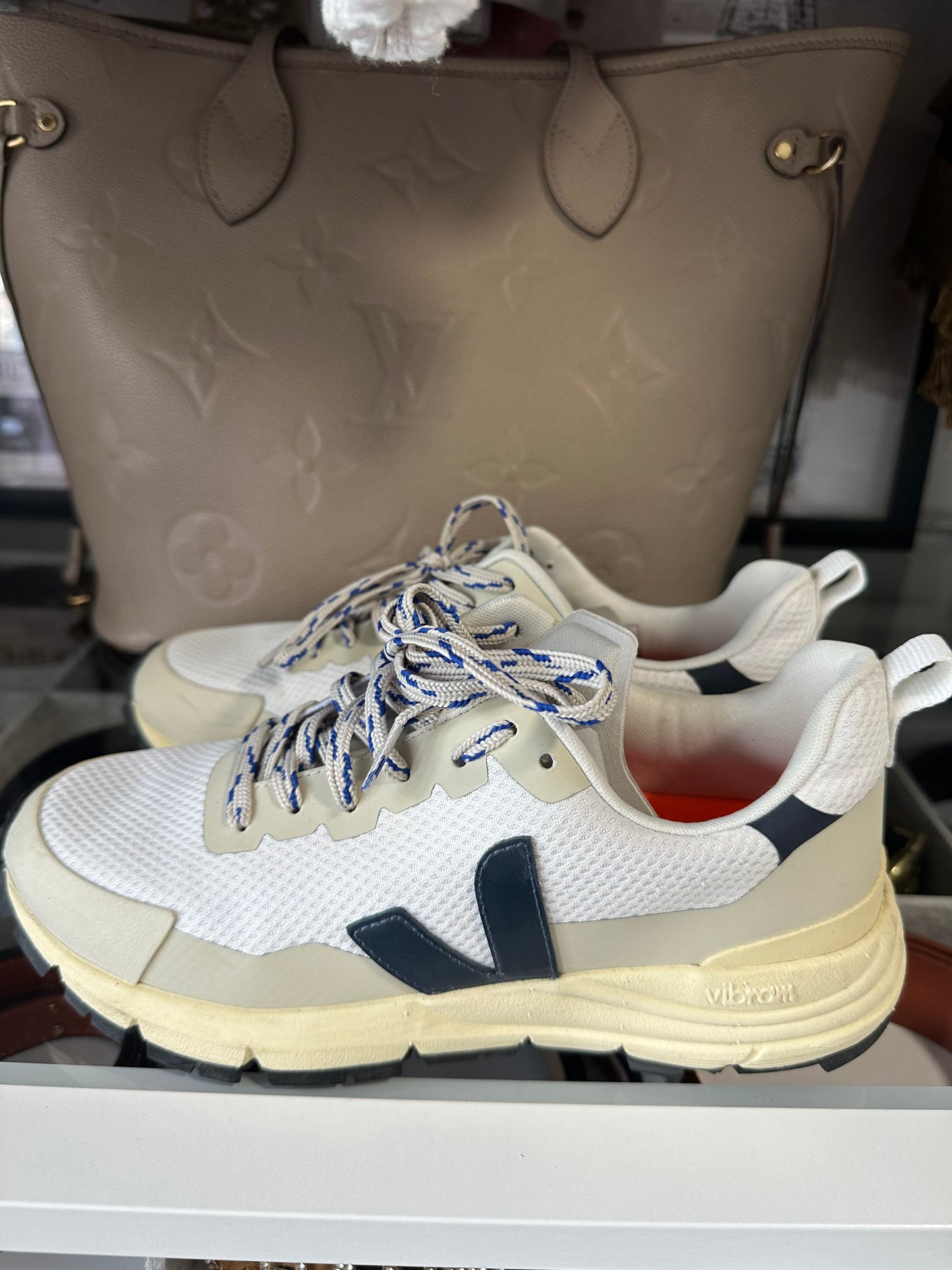VEJA Dekkan Alveomesh Sneakers 7.5