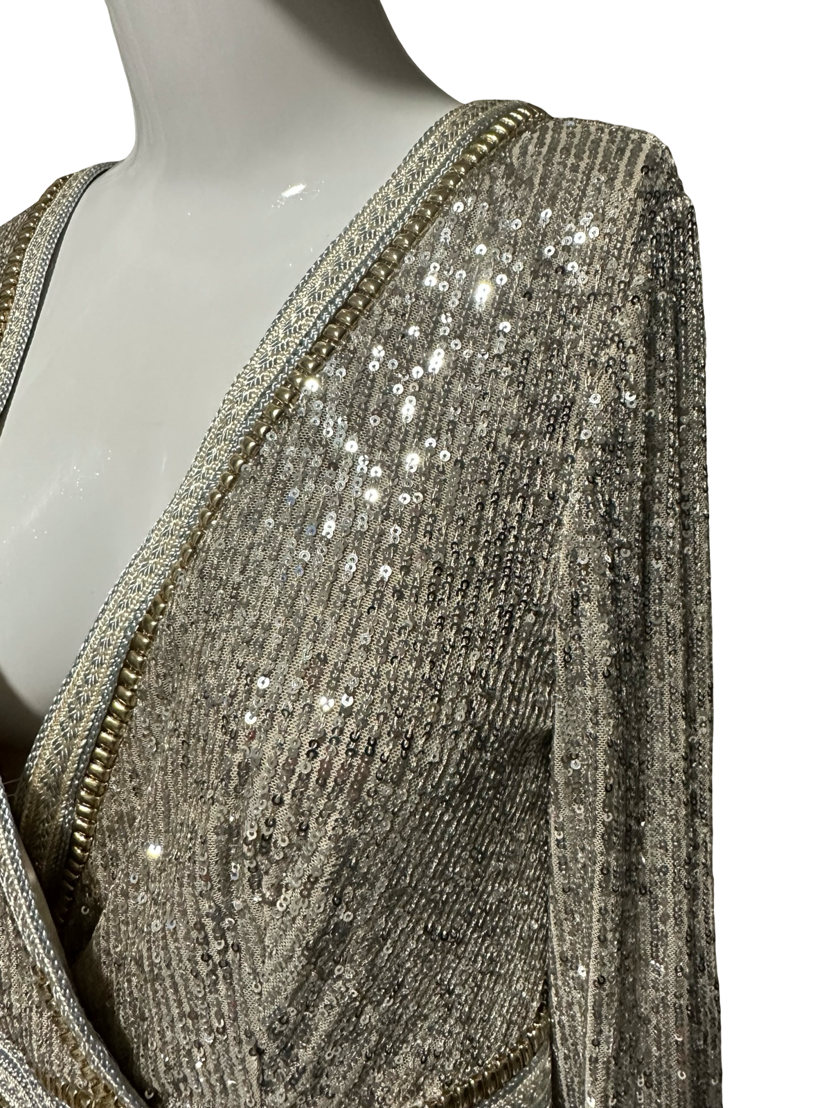 GUESS Sequin Embellished Long Sleeve Dress – Size Medium