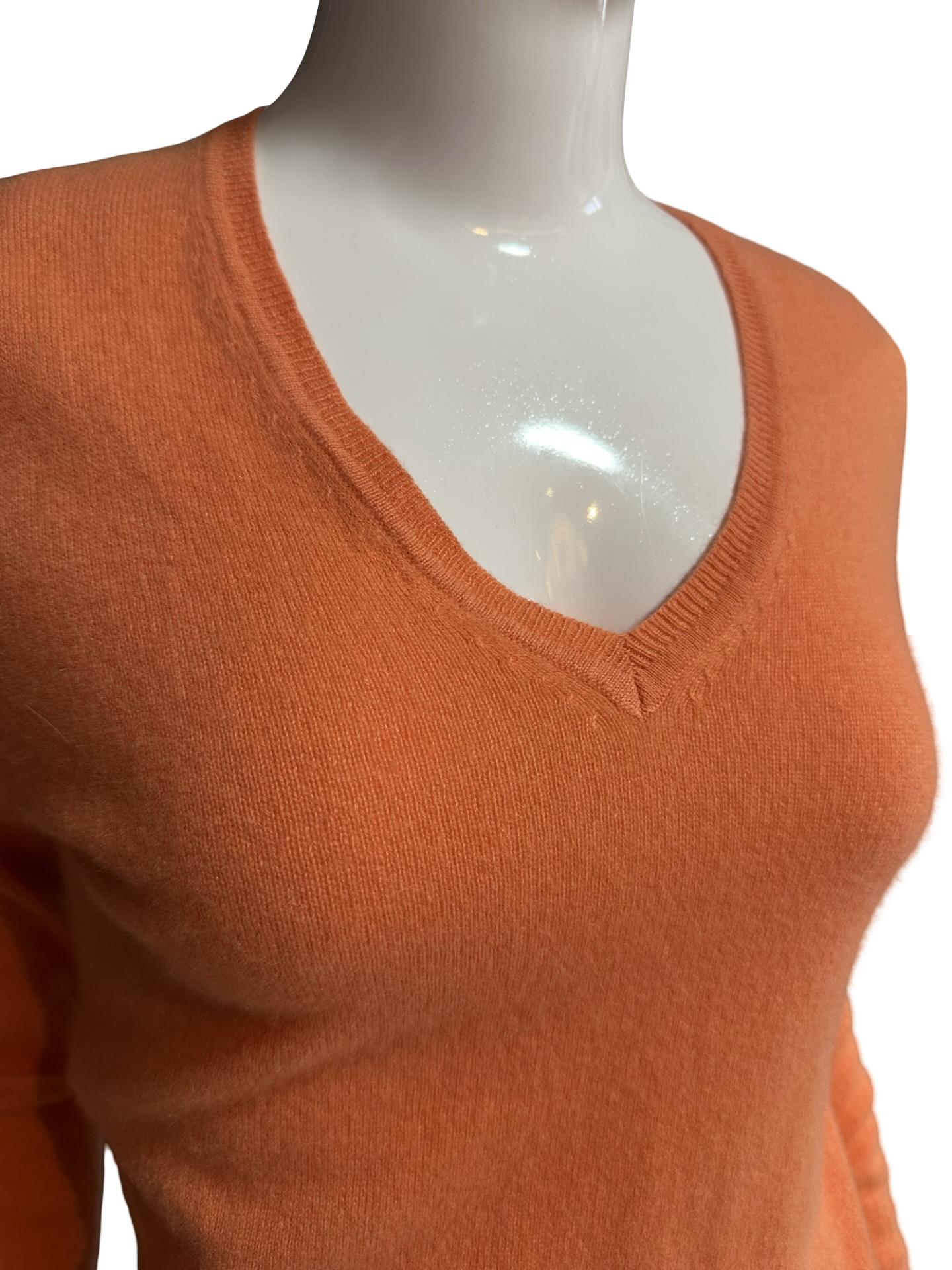 Lord & Taylor 100% Cashmere V-Neck Sweater – Medium
